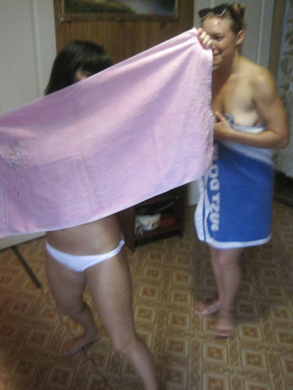 25P Teenager in der Sauna