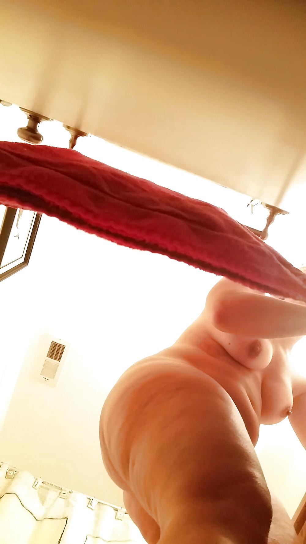 24P My Girlfriend Nude #3 (downblouse, tits, nipples, ass)