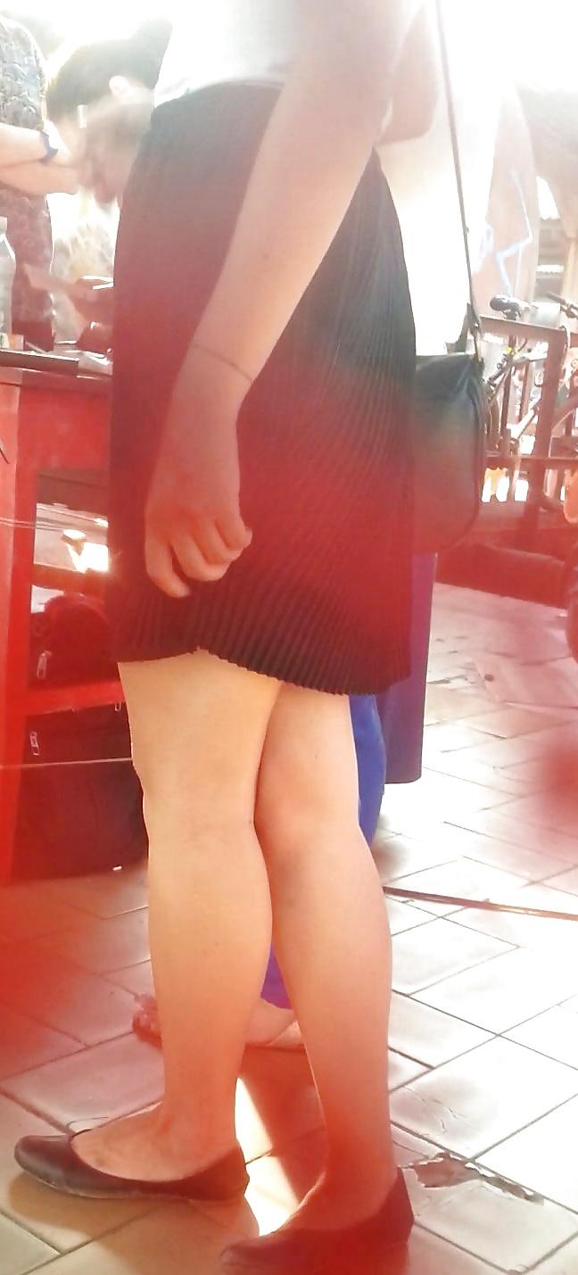 20P Spy feet and skirt romanian
