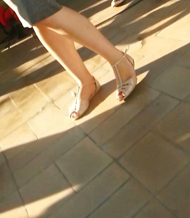 20P Spy feet and skirt romanian