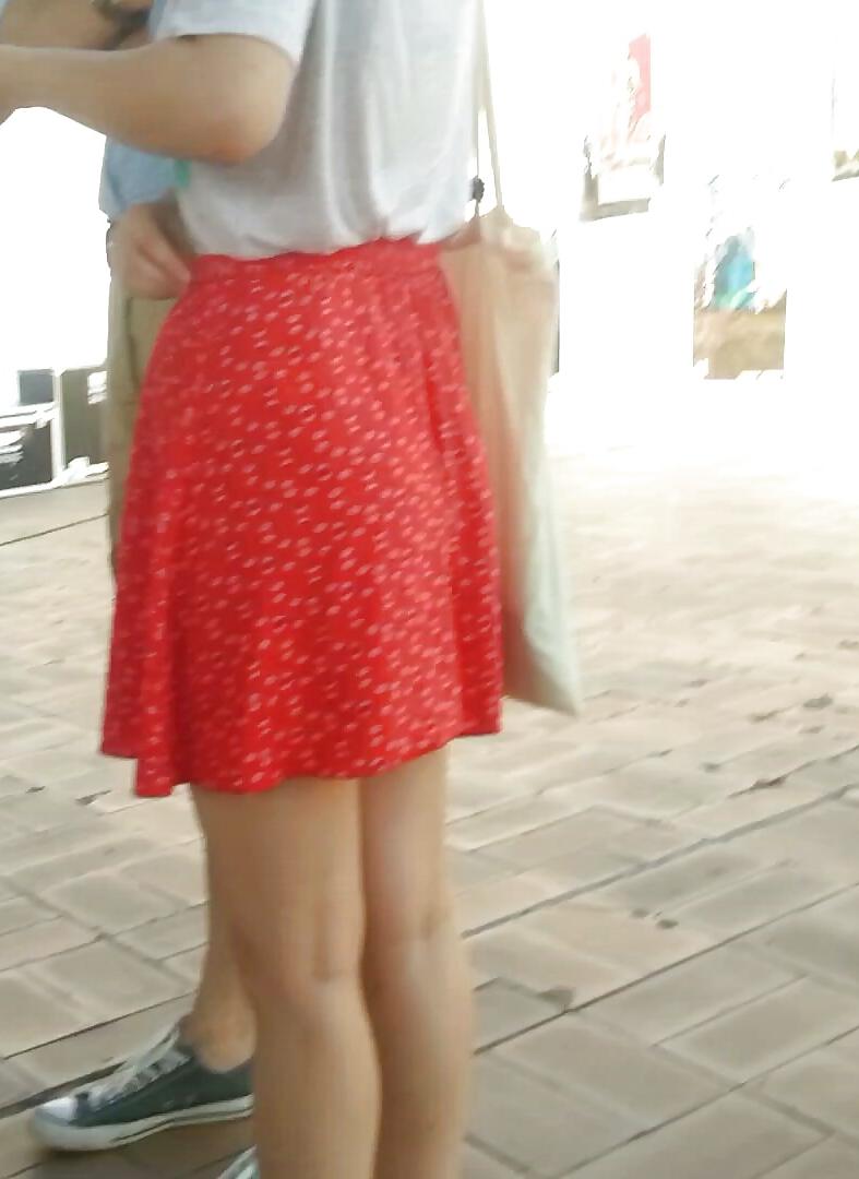 20P Spy feet and skirt romanian