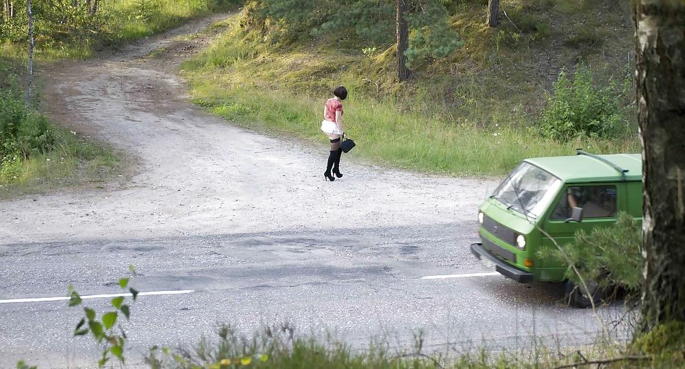 13P Mature street hooker at job