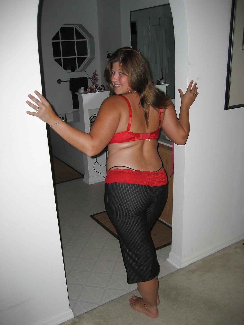 25P Young Wife Hotel Action