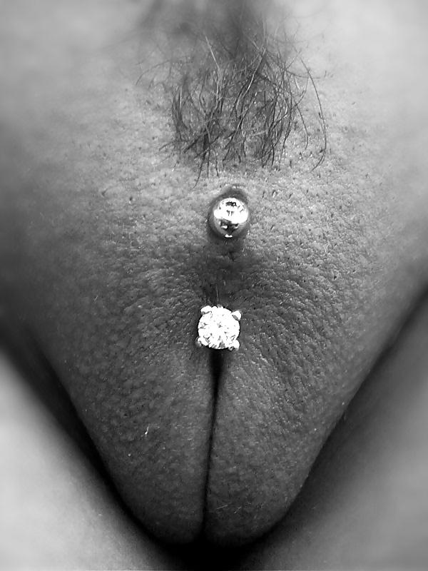 25P Pussy Piercing