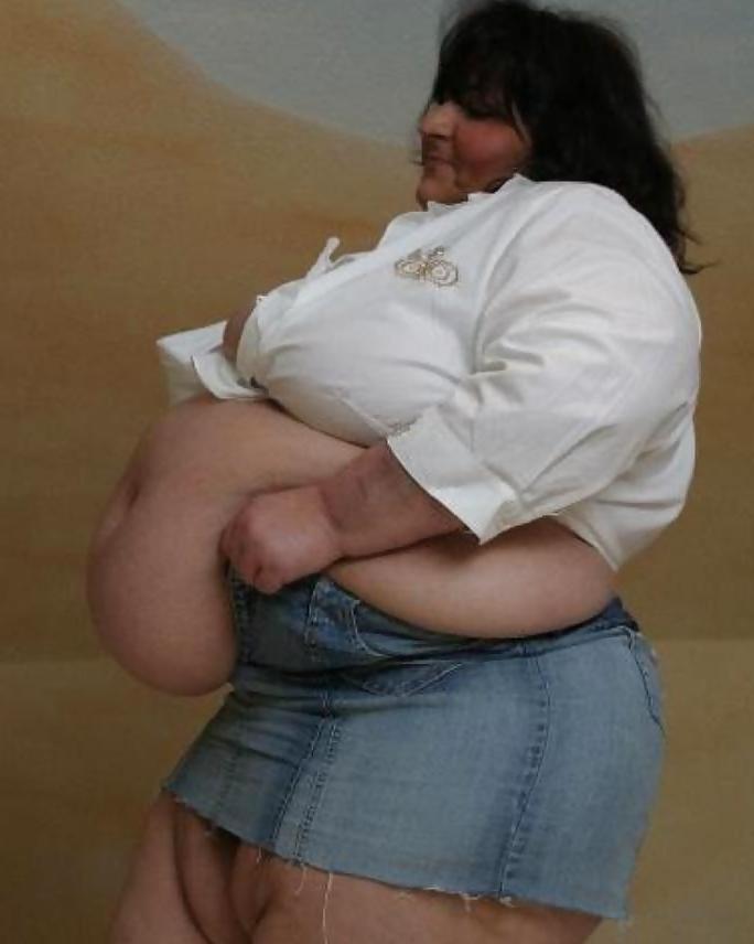 25P SSBBW belly pics 11