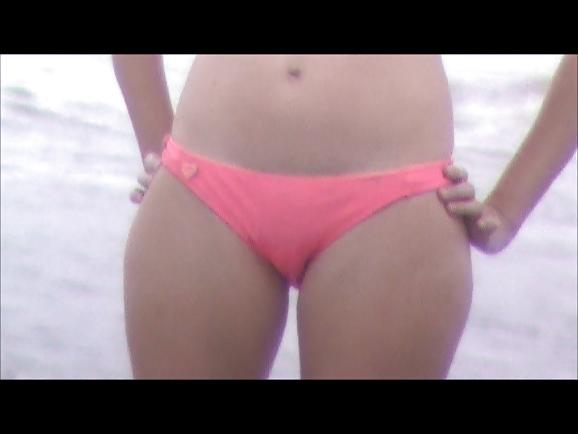 19P Cameltoe big titty and ass from beach women 9