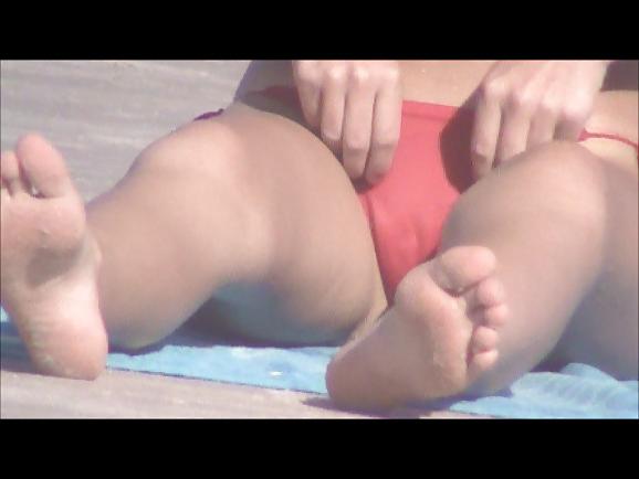 19P Cameltoe big titty and ass from beach women 9
