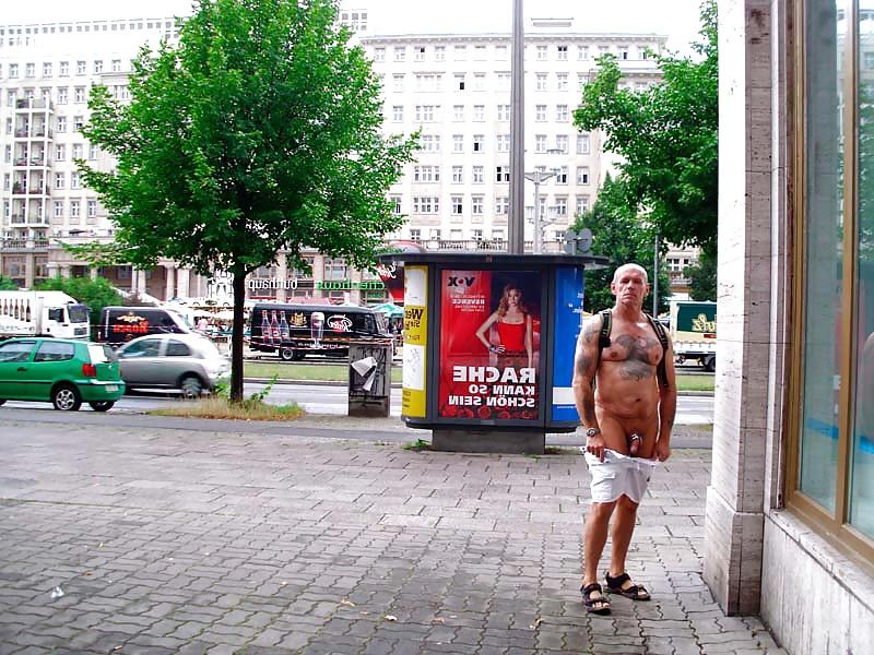 17P Berlin - fast ganz nackt
