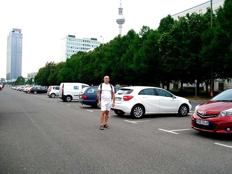 17P Berlin - fast ganz nackt