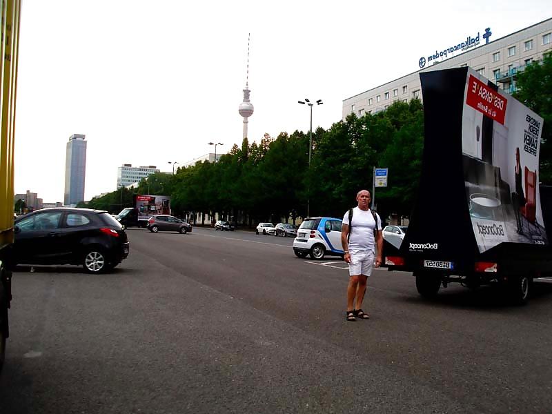 17P Berlin - fast ganz nackt
