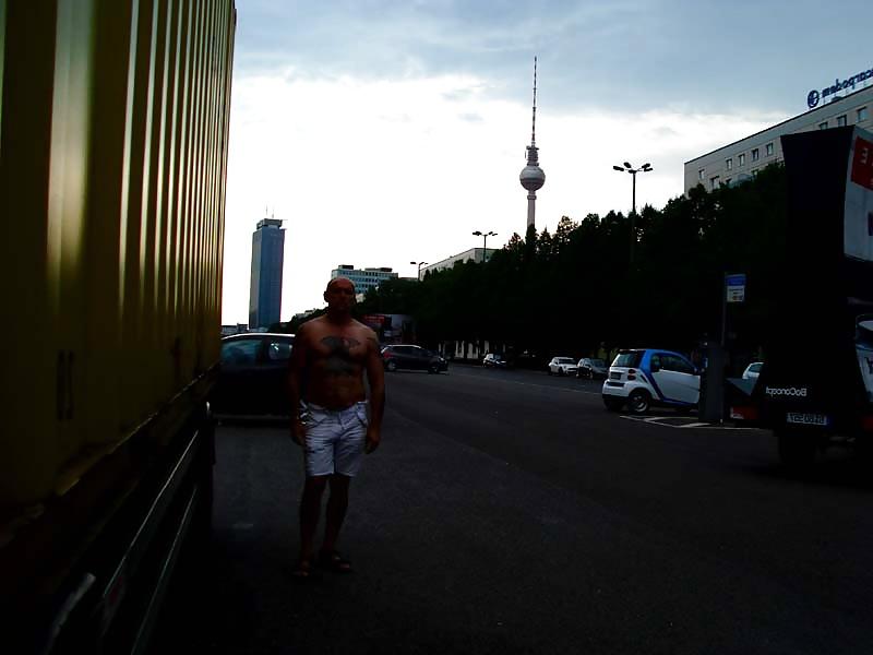 17P Berlin - fast ganz nackt