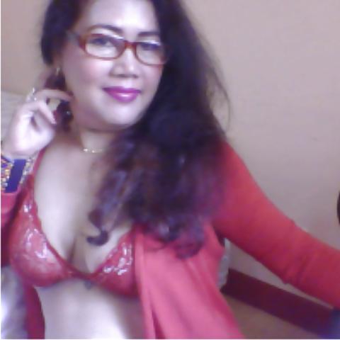 16P Filipina Cougar Anne