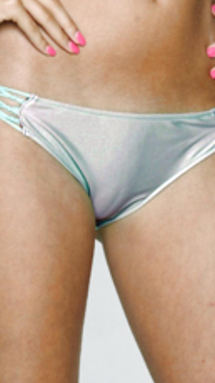 7P Selena gomez ass, titties, and camel toe