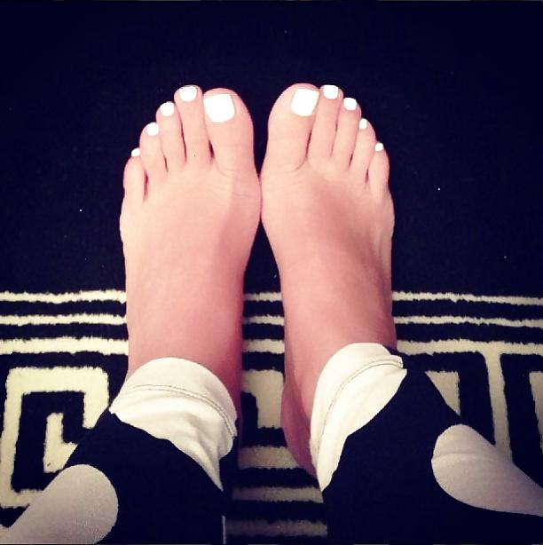 12P Head Over Feet - Amber Rose