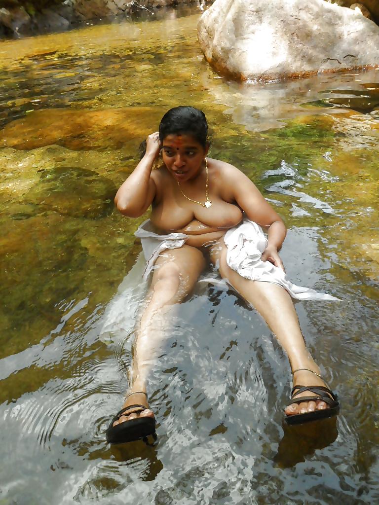12P 35 yr old mallu hooker picked up in wayanad
