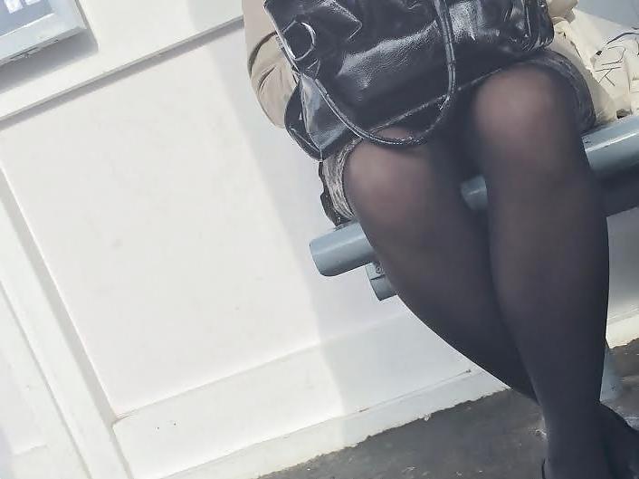 19P Milf at station with legs open
