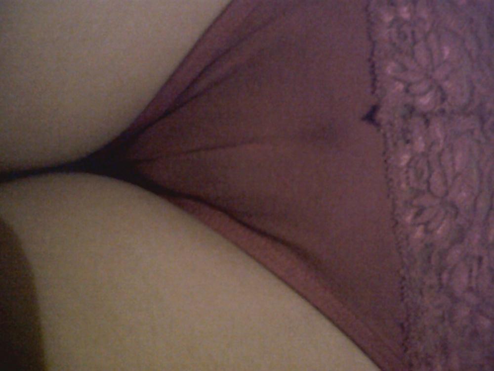 24P Cameltoe mari 