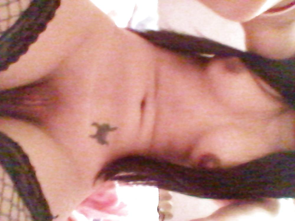 24P Cameltoe mari 