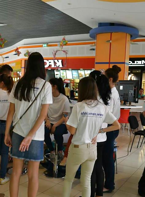 25P Spy sexy old + young in supermarket and mall romanian