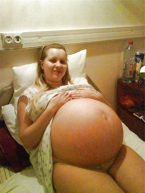 25P Enceinte Ventre nue - Naked pregnant belly 3