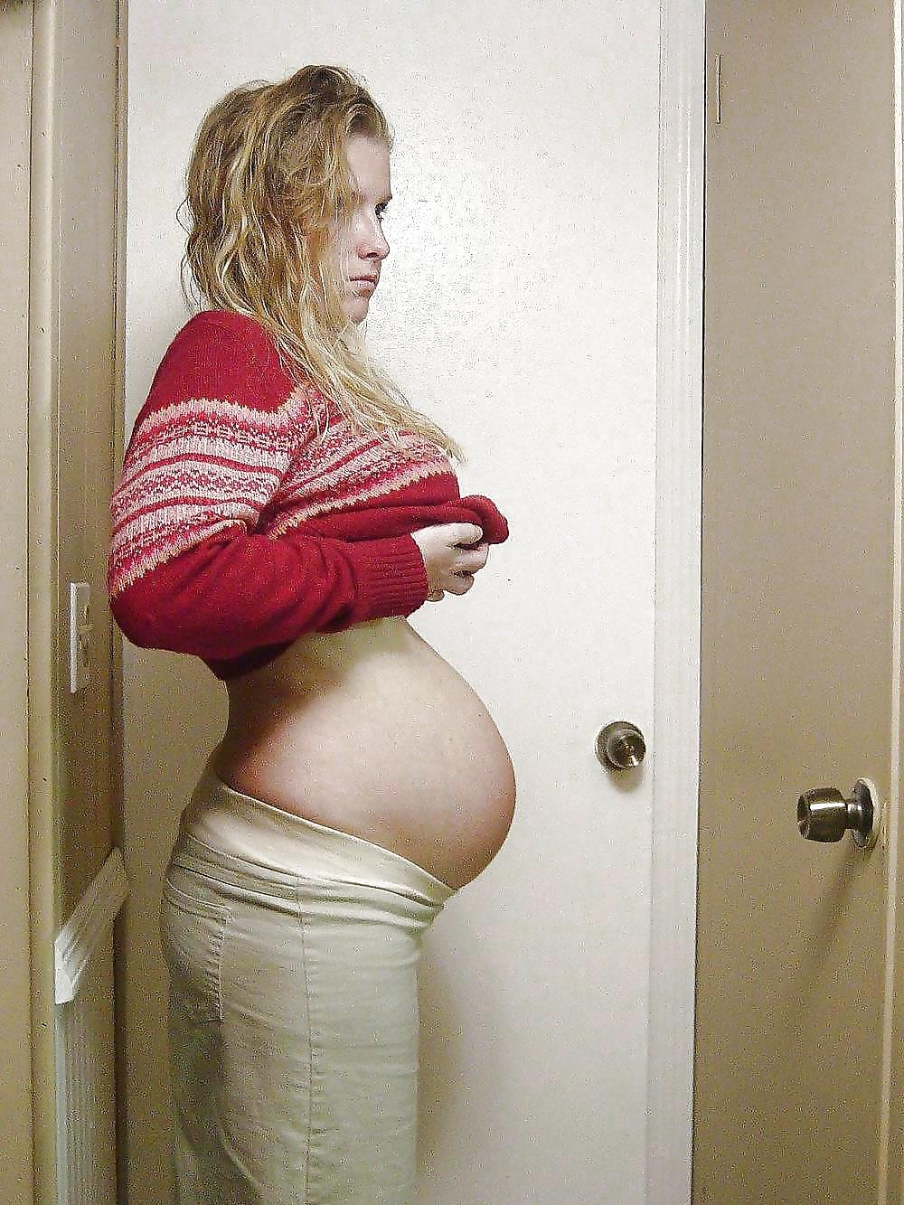25P Enceinte Ventre nue - Naked pregnant belly 3