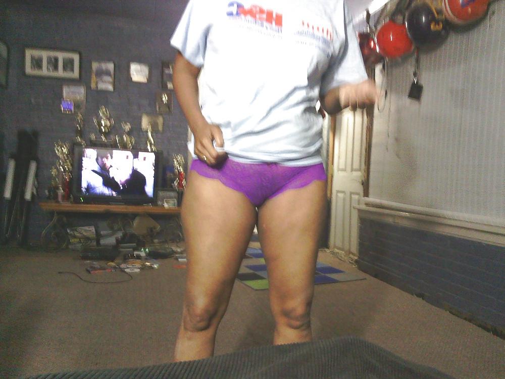 12P Sexxy red milf 
