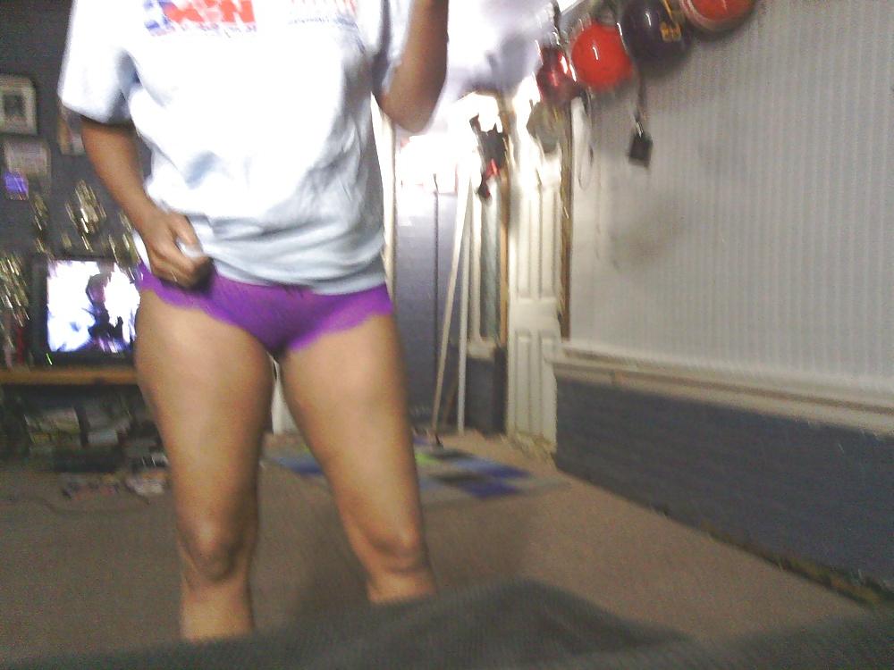 12P Sexxy red milf 
