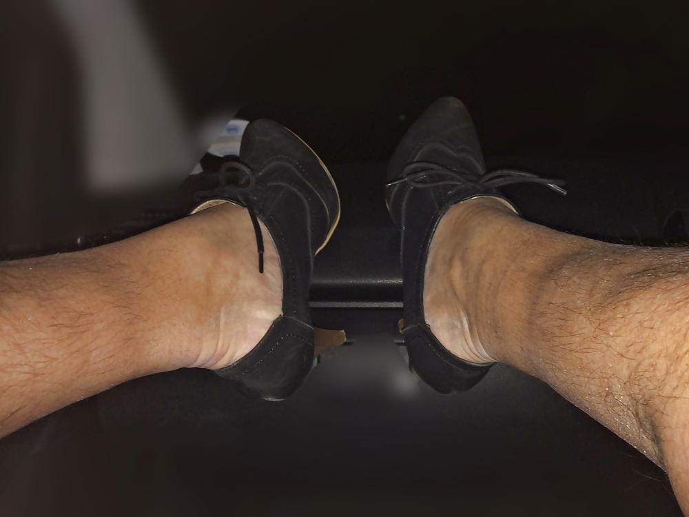 11P Wanked in the Car in the middle of nowhere.