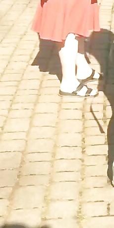 25P Spy sexy toenails and legs old + young romanian