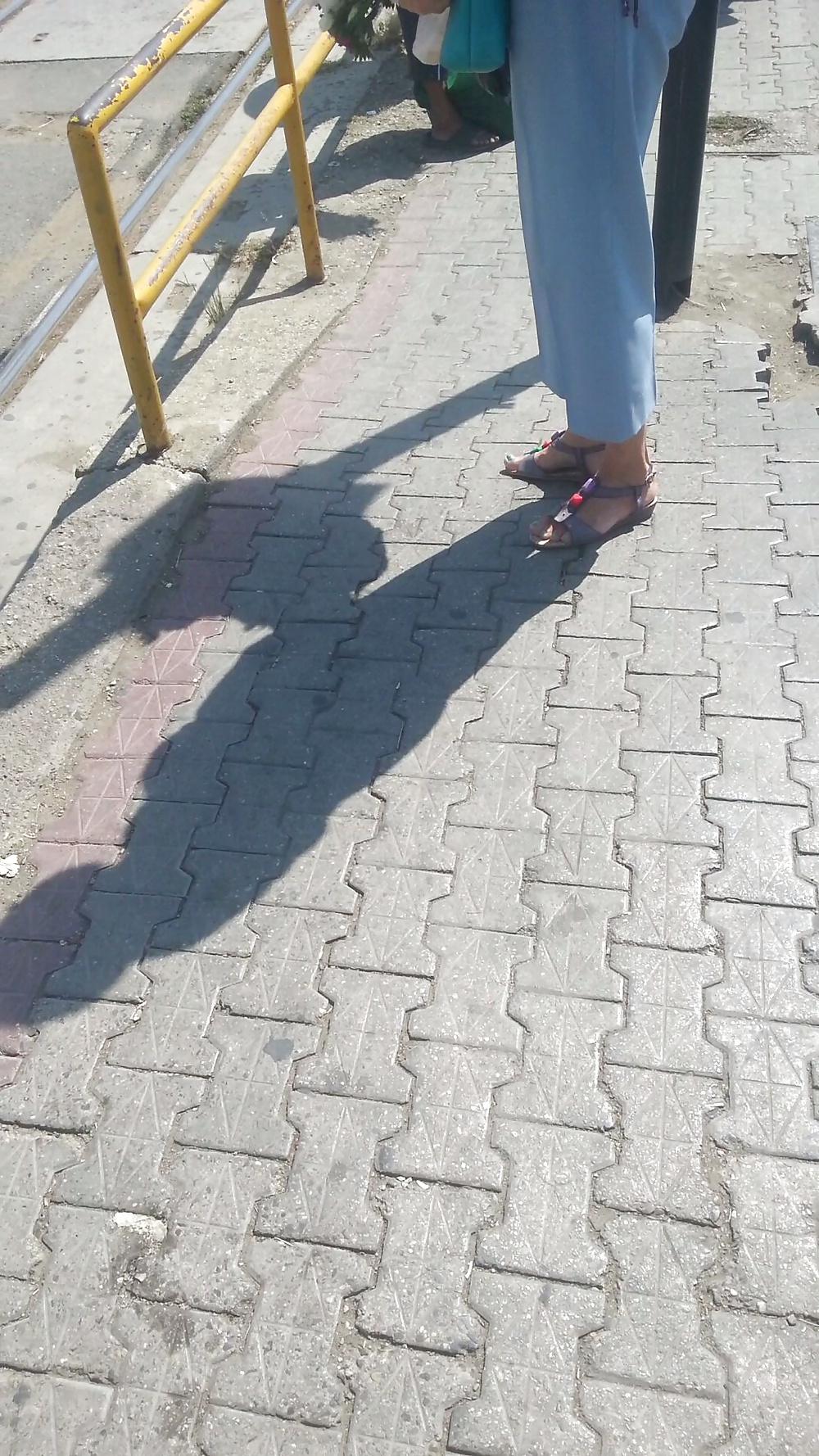 25P Spy sexy toenails and legs old + young romanian
