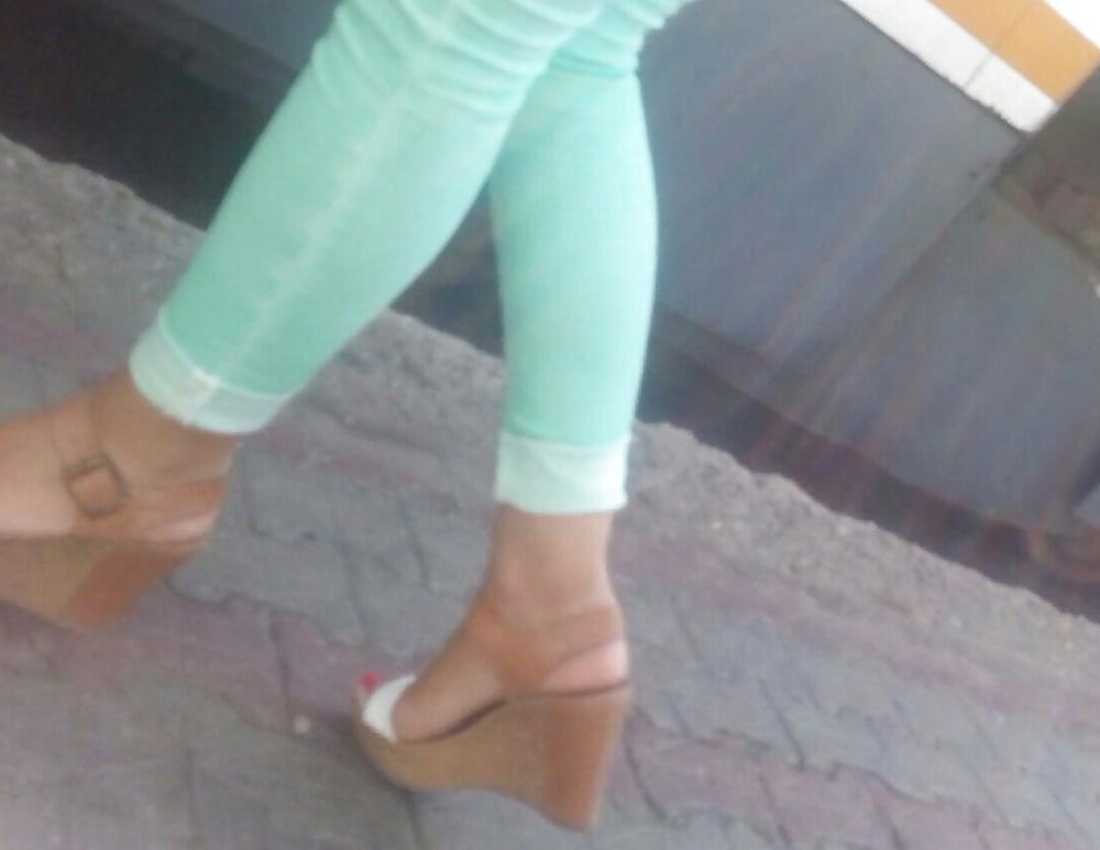 25P Spy sexy toenails and legs old + young romanian