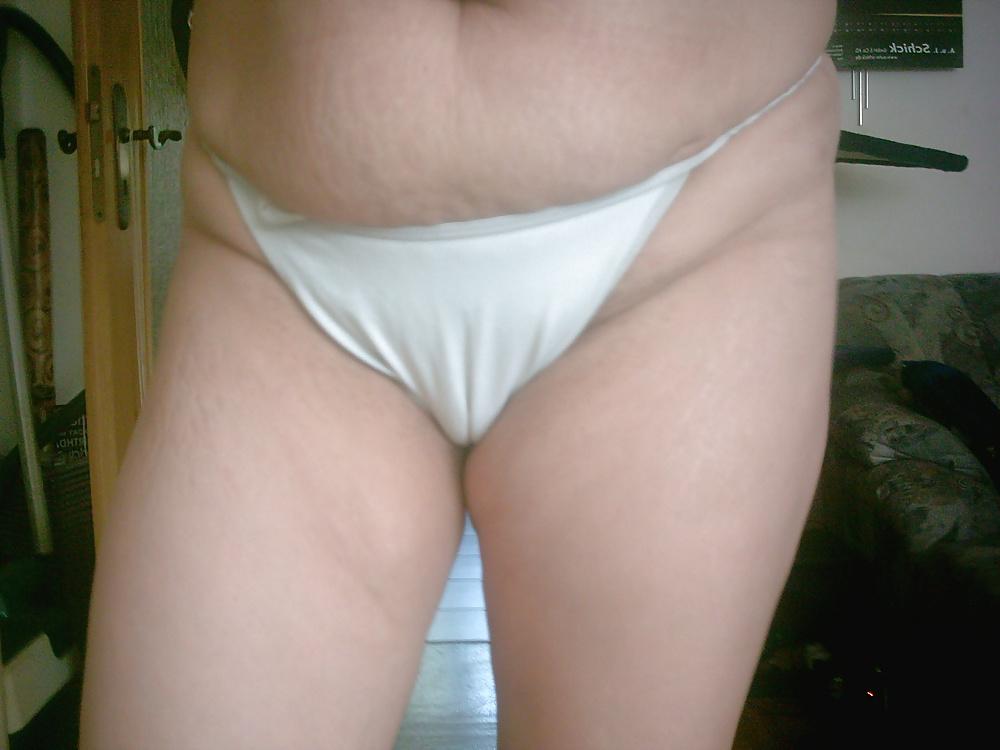 8P Camel toes 45 yo housewife