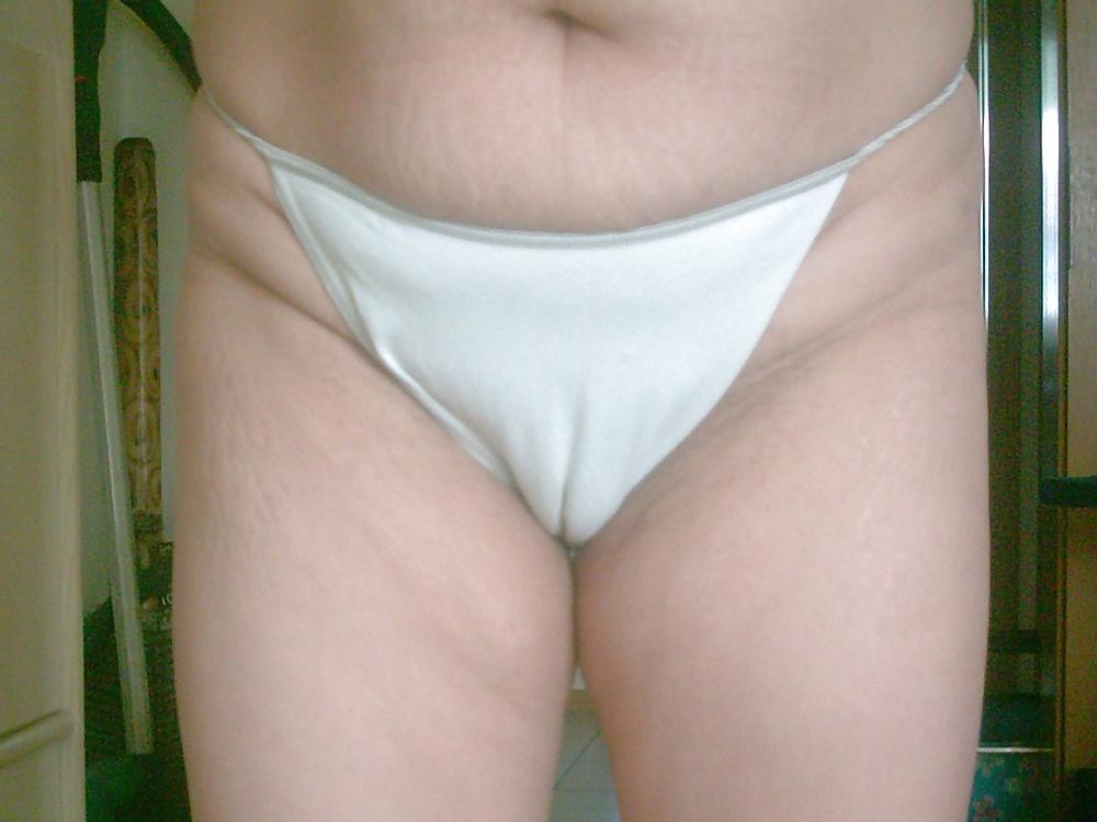 8P Camel toes 45 yo housewife