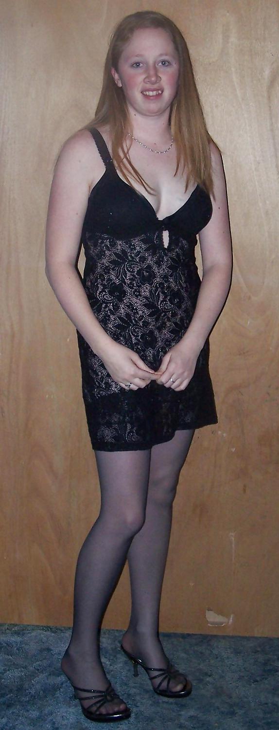 25P Horny Housewife Getting Naughty