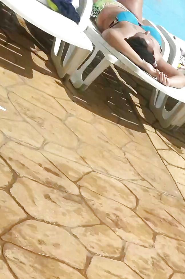 25P Spy old + young sexy bust in pool romanian