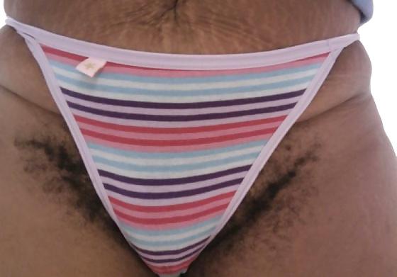25P Hairy pussy in panties