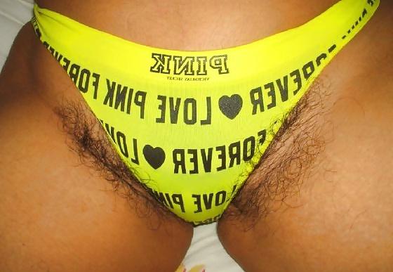 25P Hairy pussy in panties