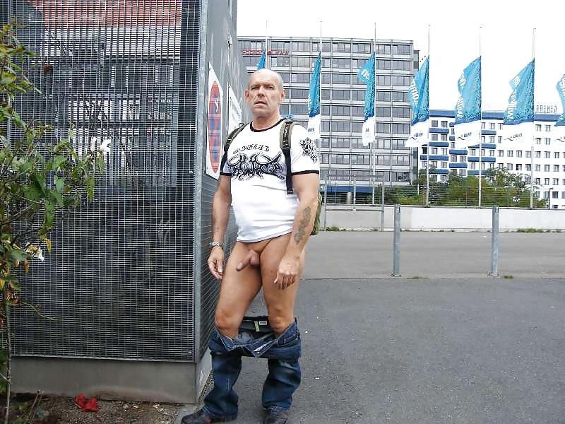 10P Berlin - fast ganz nackt - 03