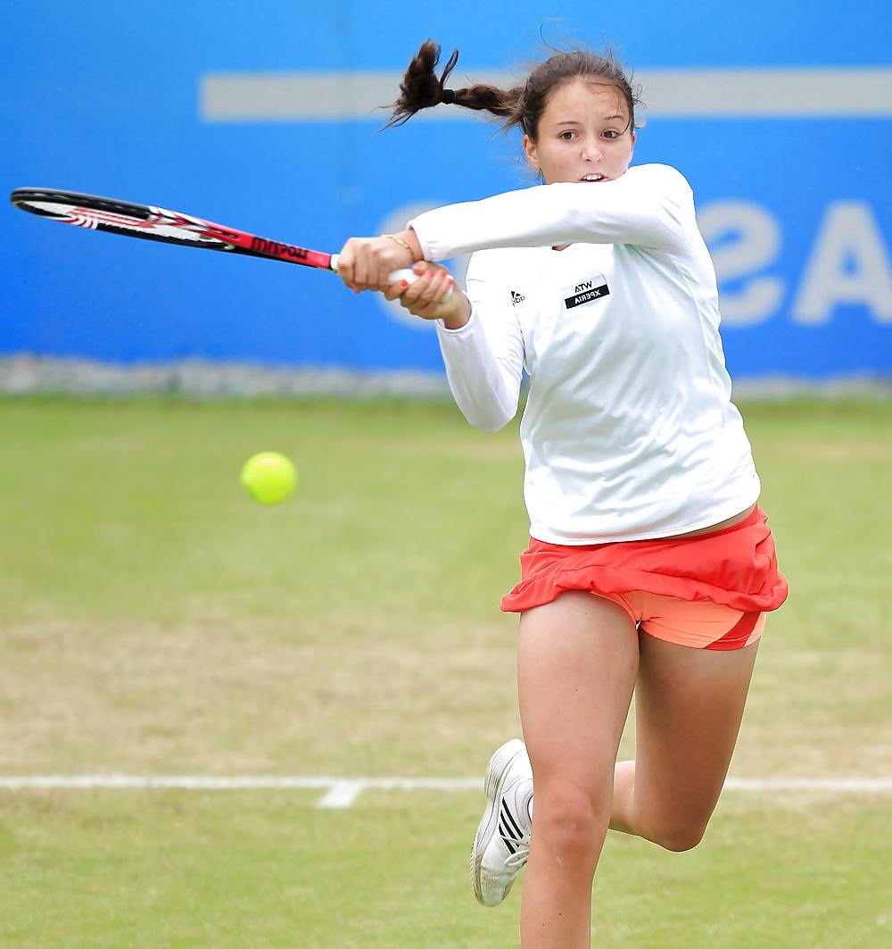 25P Laura Robson