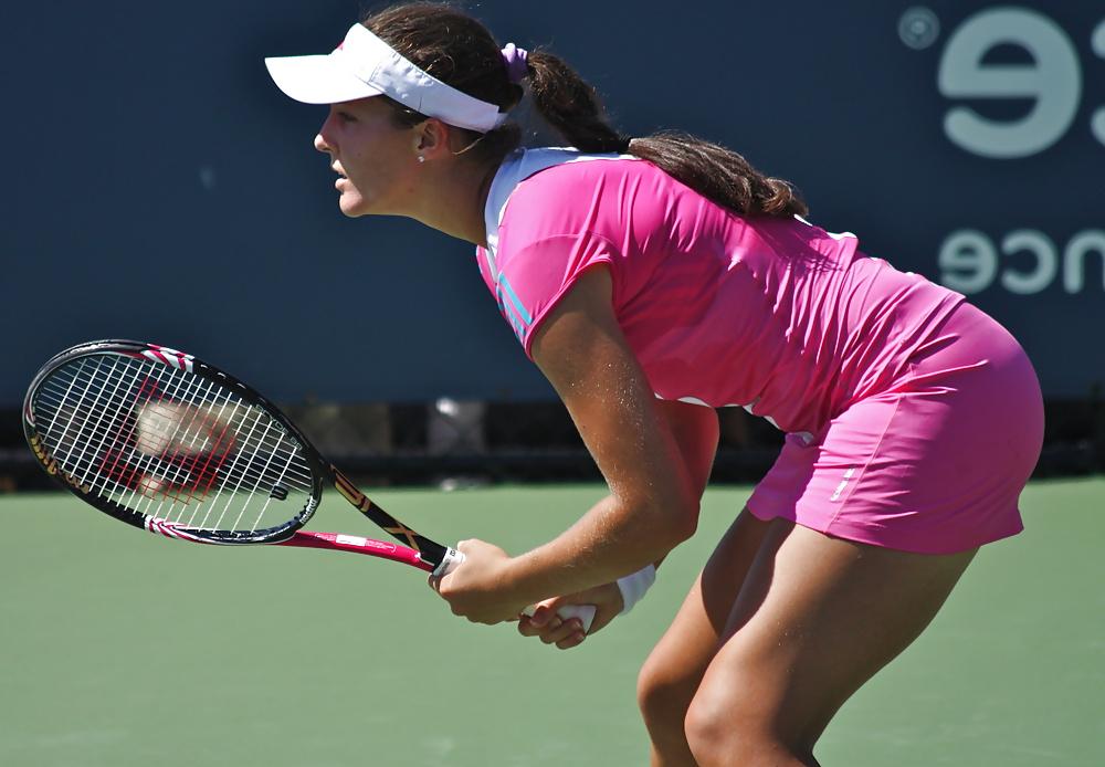25P Laura Robson