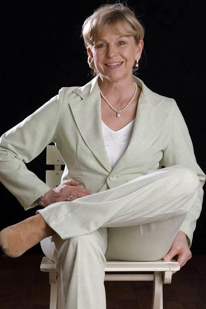 25P German Women over 50