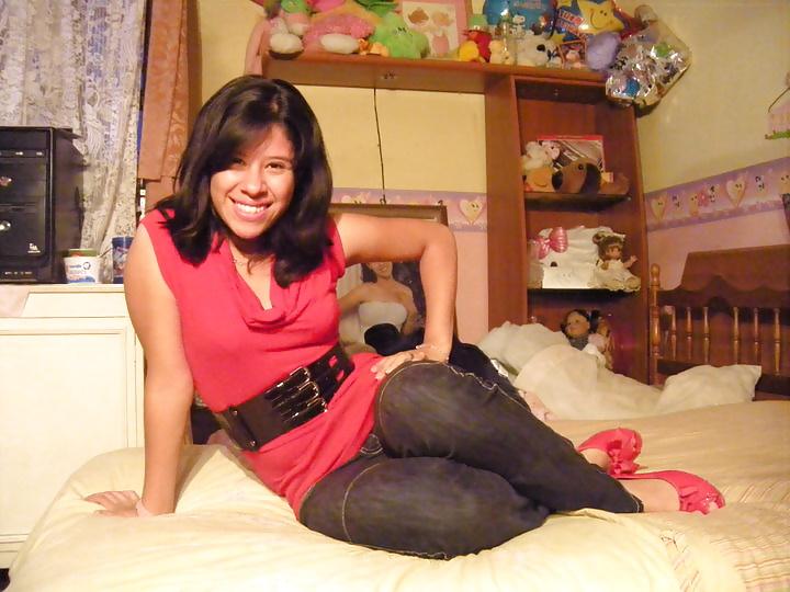20P She wants your hot cum over her