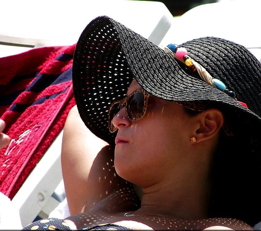 25P Spy sexy teens in pool romanian