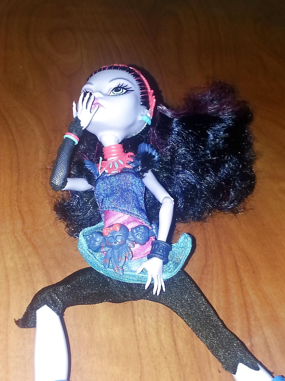 25P Shy lil'Boolittle