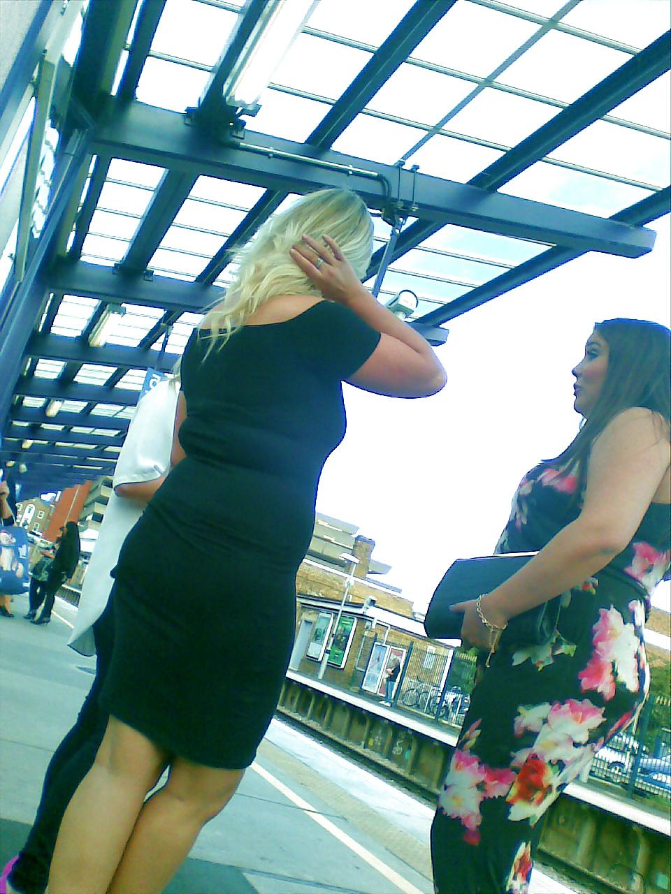 25P Sexy businesswomen with BIG asses in tight skirts