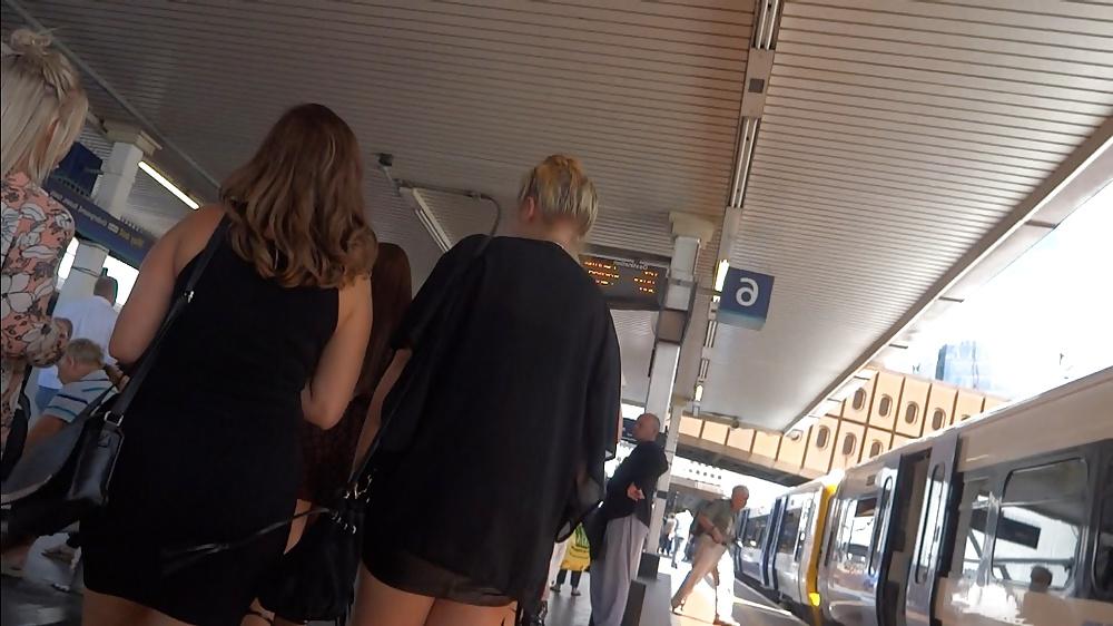 25P Sexy businesswomen with BIG asses in tight skirts