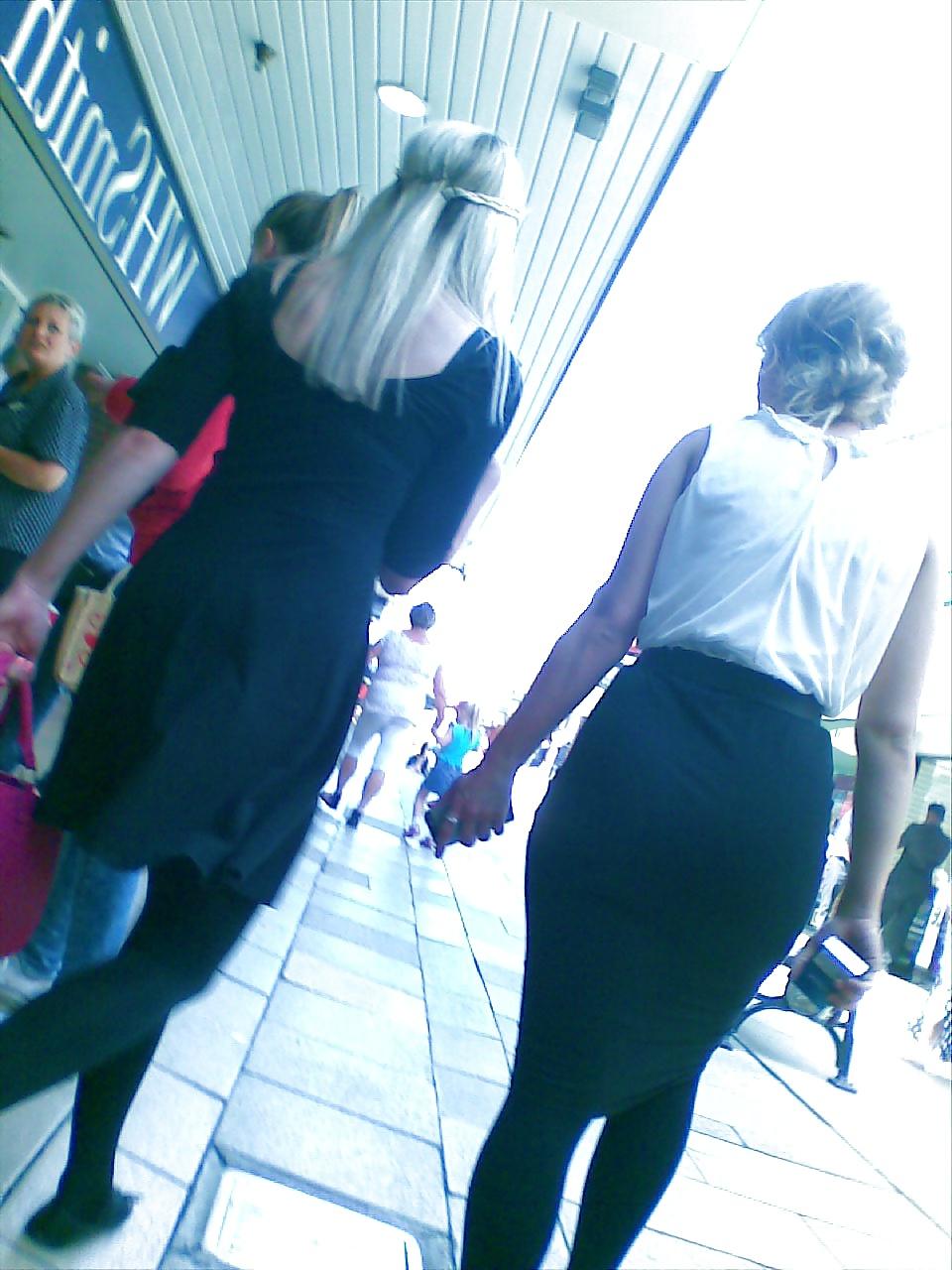 25P Sexy businesswomen with BIG asses in tight skirts