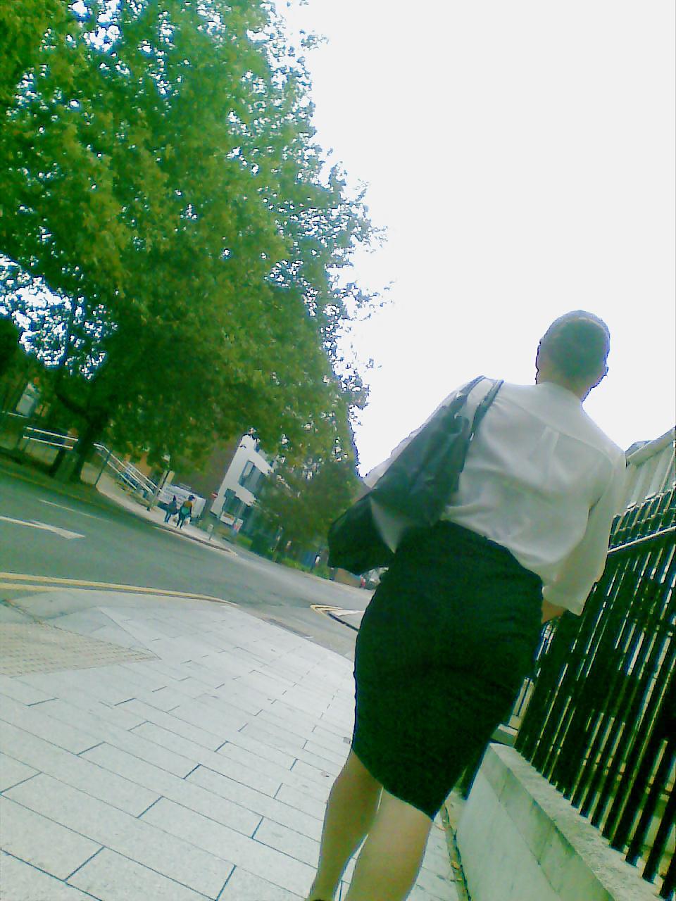 25P Sexy businesswomen with BIG asses in tight skirts