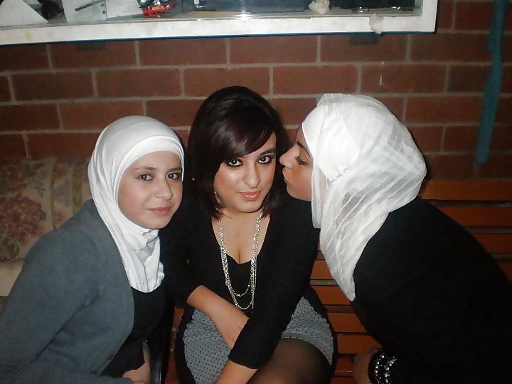 24P I really wanna fuck a hijab girl vol.4