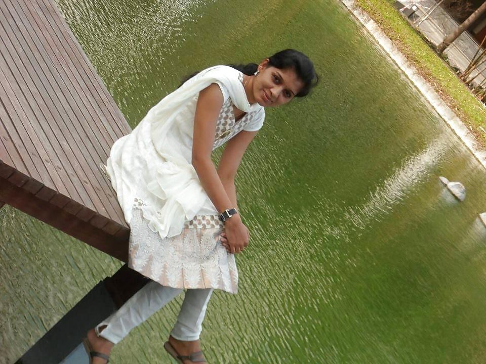 25P Frnd mom 